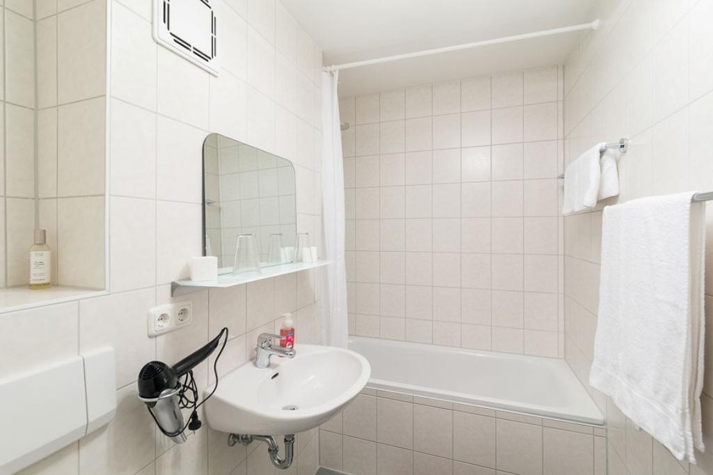 Studio Apartment In Dresden-Neustadt Phòng bức ảnh